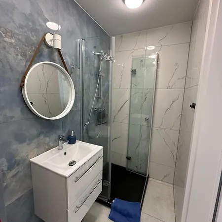 Modrzewiowa Enklawa Blekitna דירה