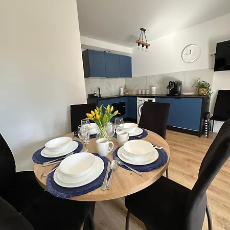 Modrzewiowa Enklawa Blekitna * רובי